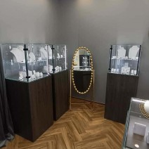Prekybiniai_baldai_vitrinos_Kaunas_Diforma_35